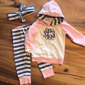 Embroidered blue/pink sweatsuit